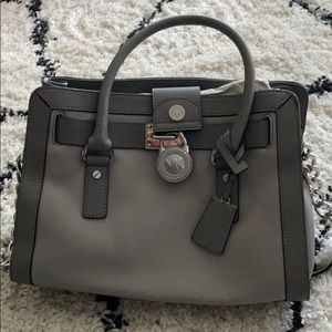 Micheal Kors Purse